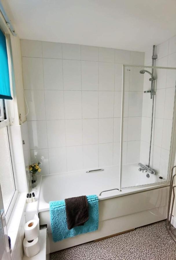 Kenrick Street Great House Available For Guests And Contractors Parking And Wifi Villa Nottingham Bagian luar foto