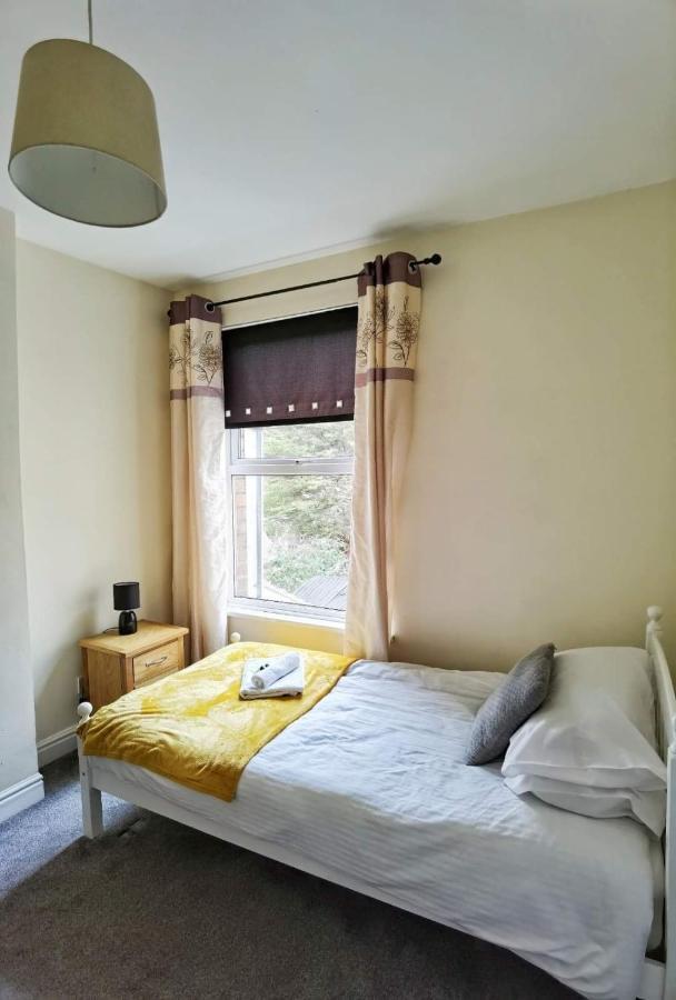 Kenrick Street Great House Available For Guests And Contractors Parking And Wifi Villa Nottingham Bagian luar foto