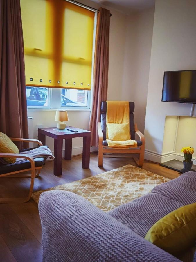 Kenrick Street Great House Available For Guests And Contractors Parking And Wifi Villa Nottingham Bagian luar foto