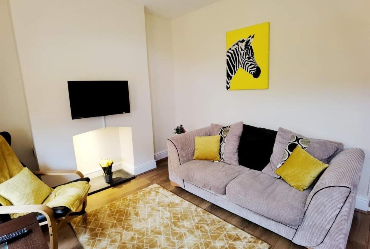 Kenrick Street Great House Available For Guests And Contractors Parking And Wifi Villa Nottingham Bagian luar foto