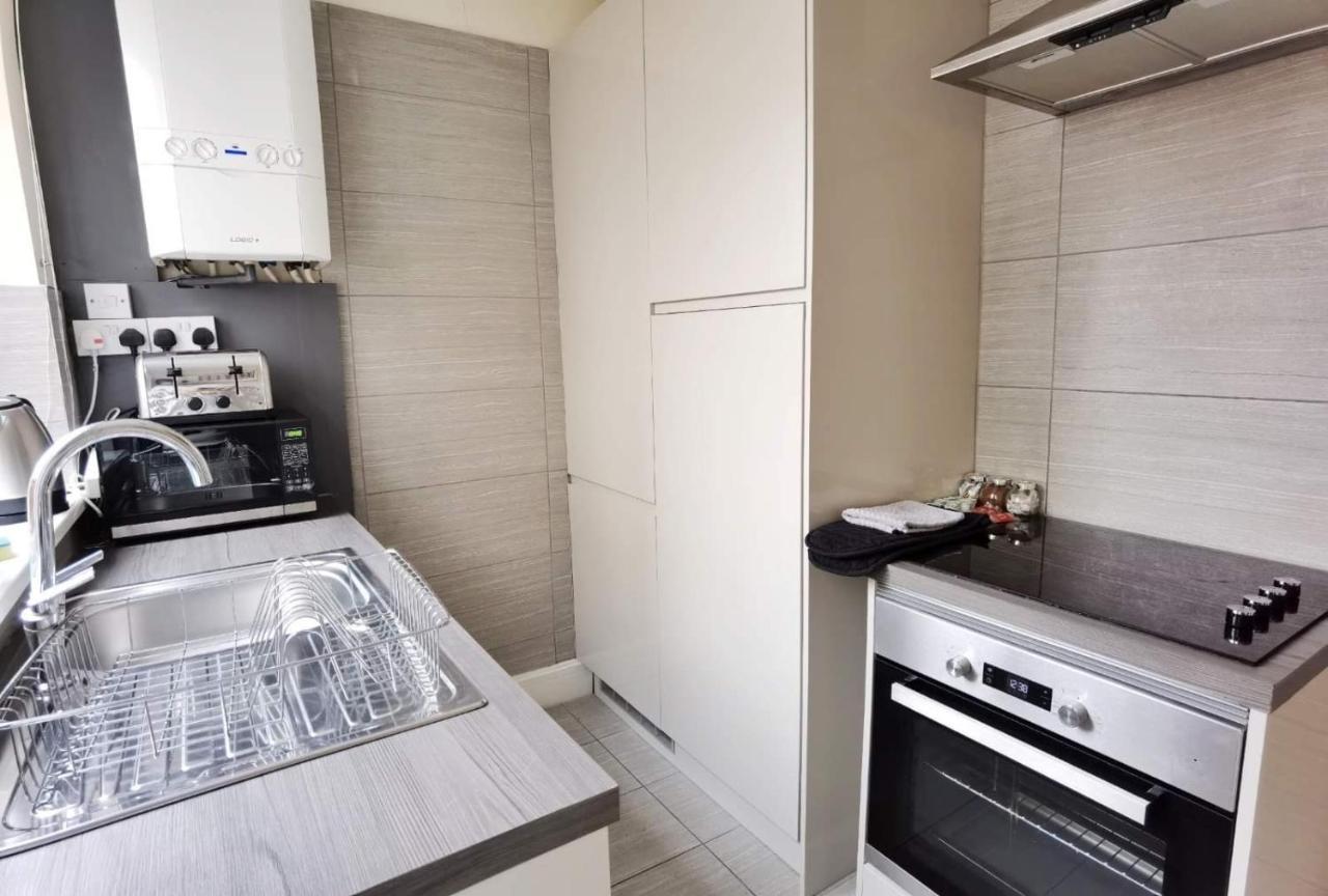 Kenrick Street Great House Available For Guests And Contractors Parking And Wifi Villa Nottingham Bagian luar foto