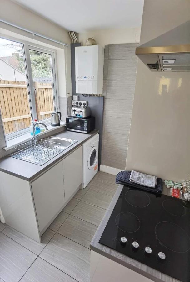 Kenrick Street Great House Available For Guests And Contractors Parking And Wifi Villa Nottingham Bagian luar foto