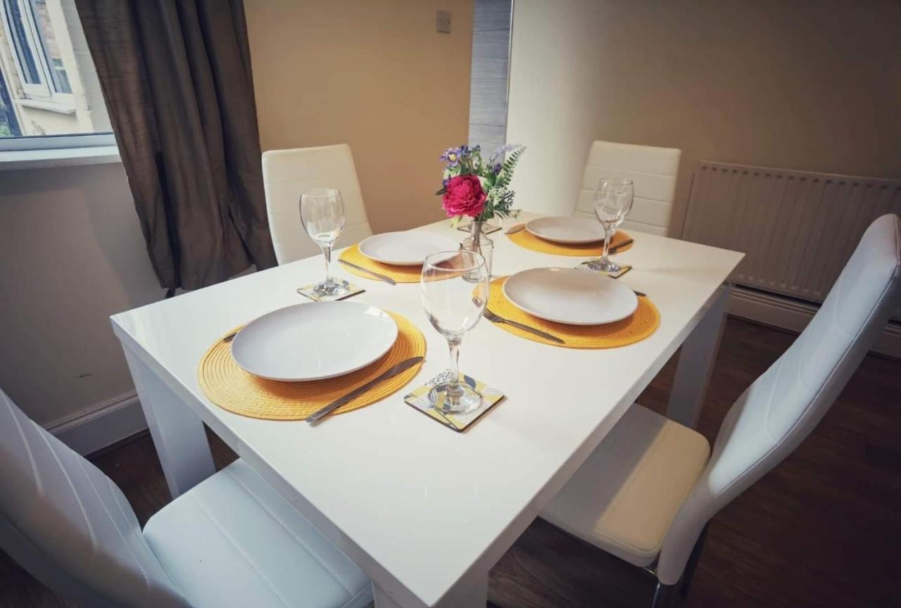 Kenrick Street Great House Available For Guests And Contractors Parking And Wifi Villa Nottingham Bagian luar foto